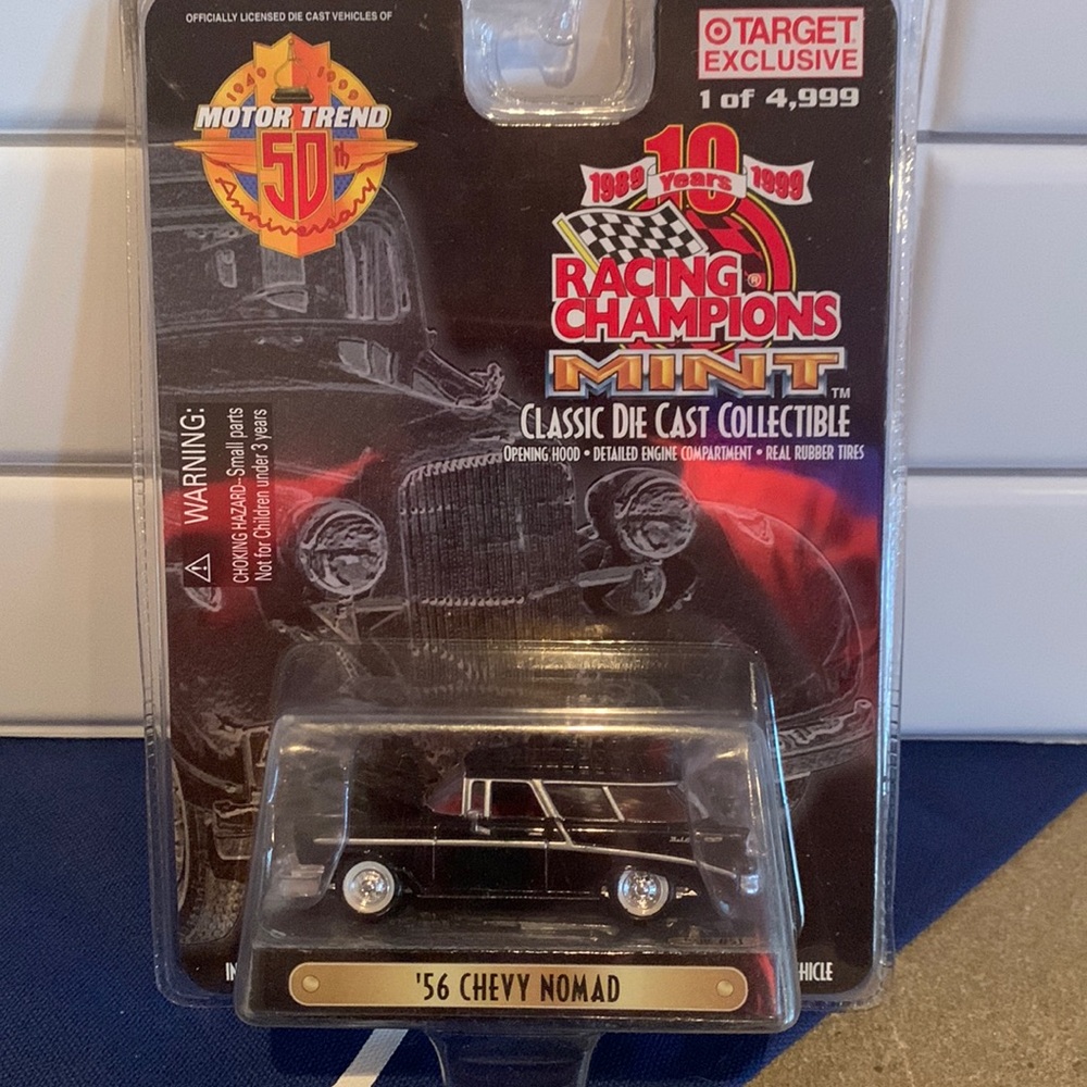 Racing Champions MINT ‘56 Chevy Nomad